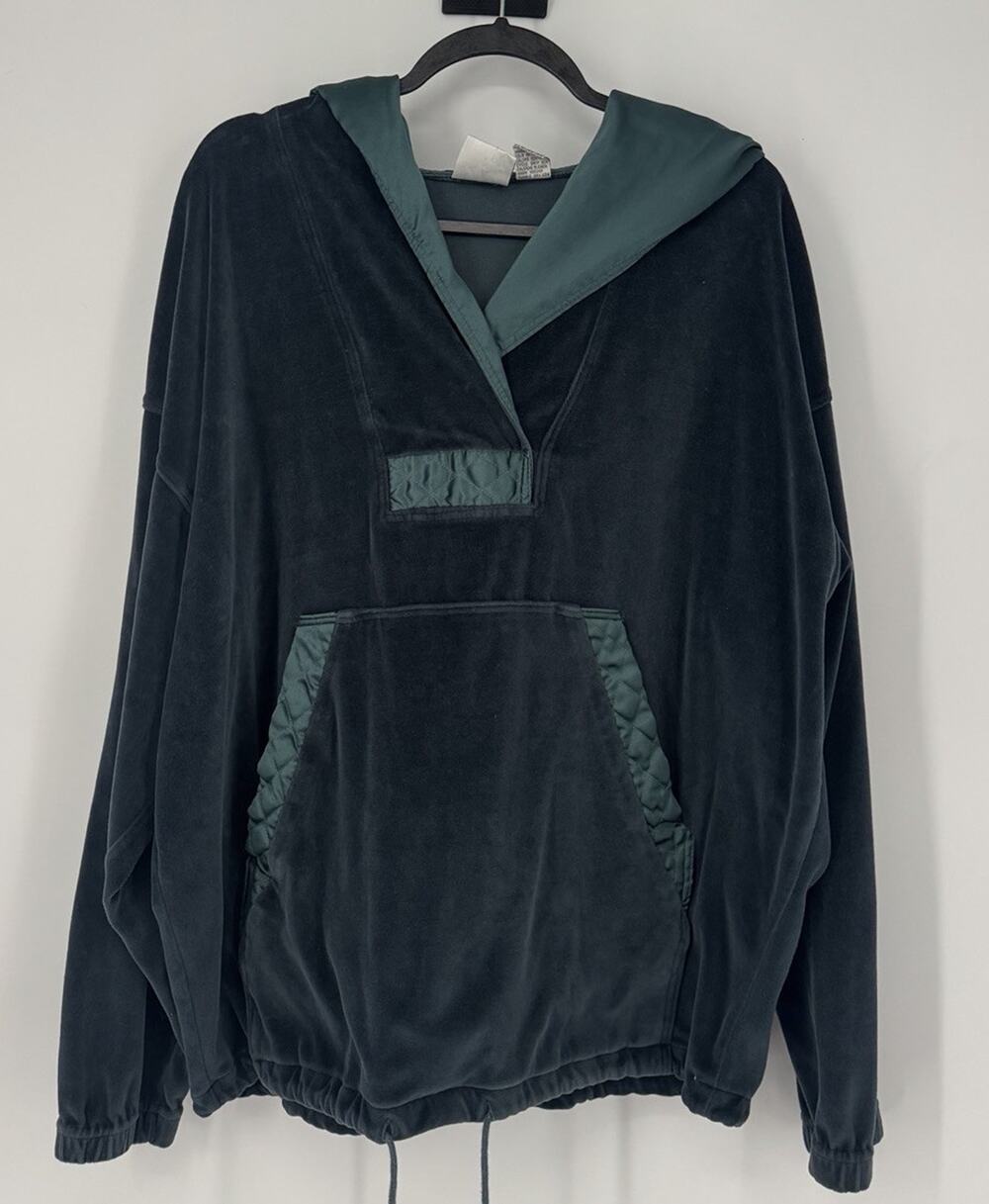 Beyond Performance Green Velvet And Satin Pullover Sweatshirt Women’s M VTG